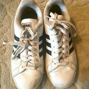 Women’s Adidas sneakers, size 7-1/2